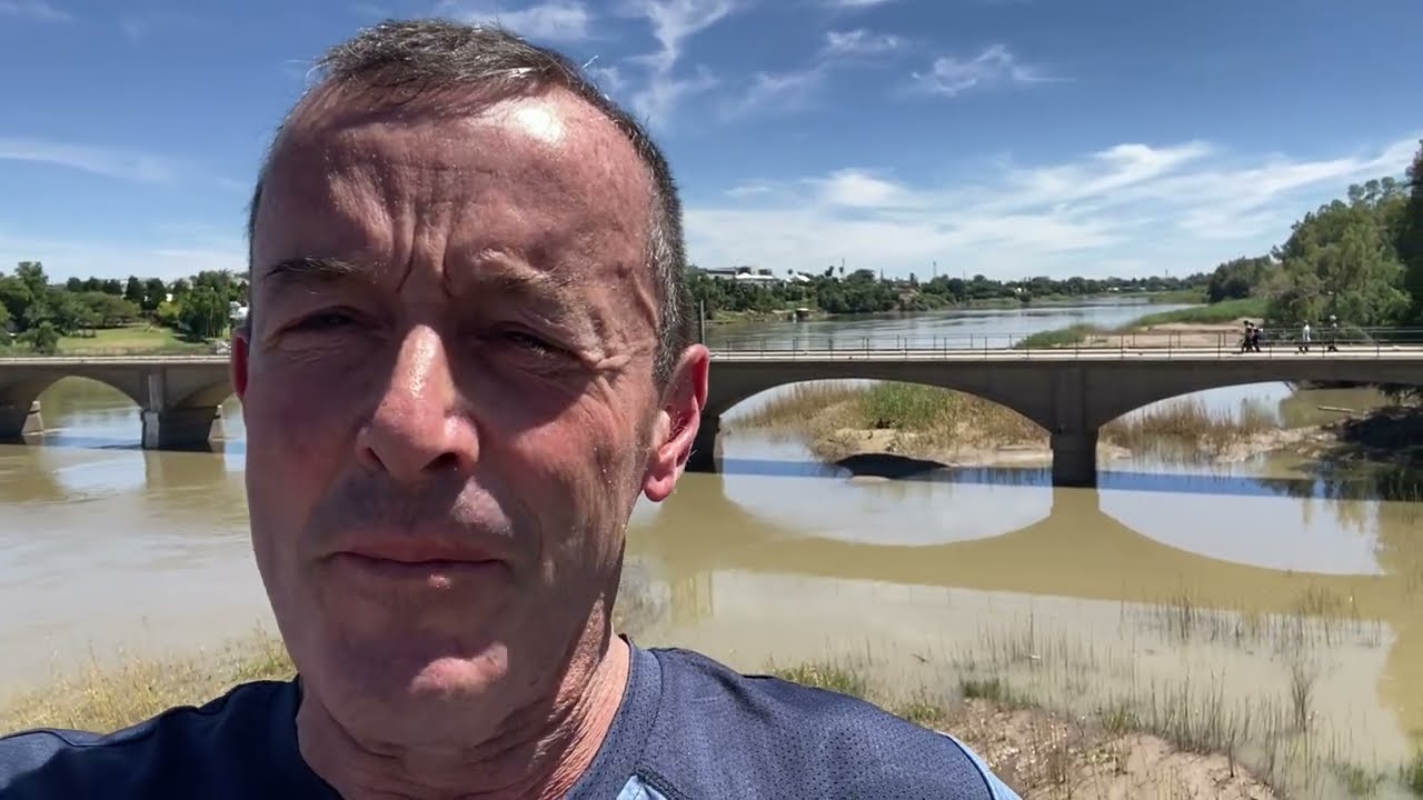 Does an inland town such as Upington become a more popular “semigration” destination?