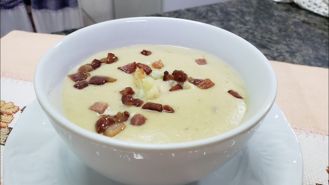 caldo de couve-flor com bacon, super cremoso e delicioso.
