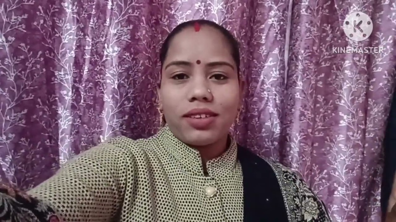 पूरी फैमिली कहां गई आज एक साथ।   अरे बाप रे इतने पैसे कैसे खर्च हो गए मार्केट में 🙏🙏👉🥱👍