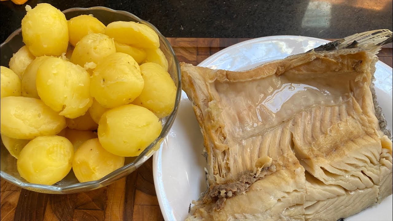 Fazendo bacalhau assim vai render e todo mundo vai amar! Aprendi com vovó e só faço assim - Ao Vivo