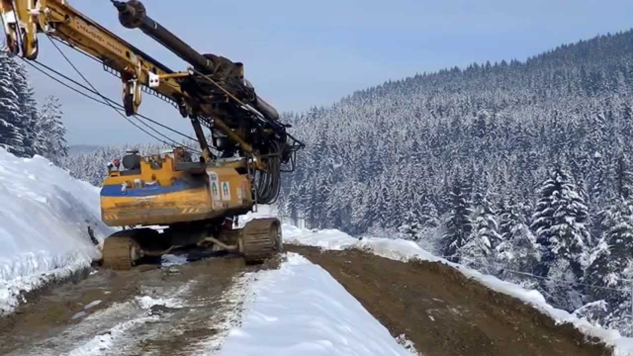Bauer BG 24H ride to next work position