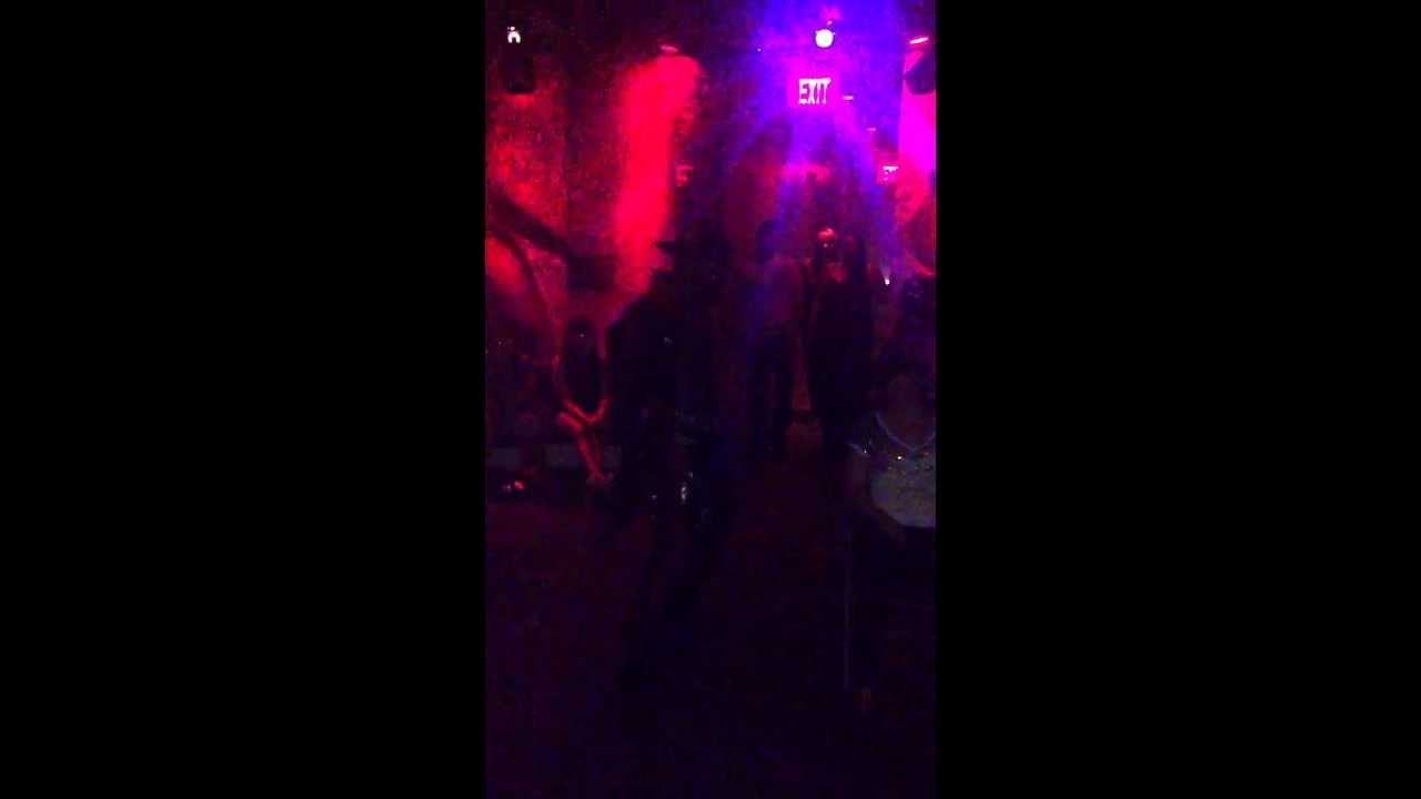 Male entertainer smoove