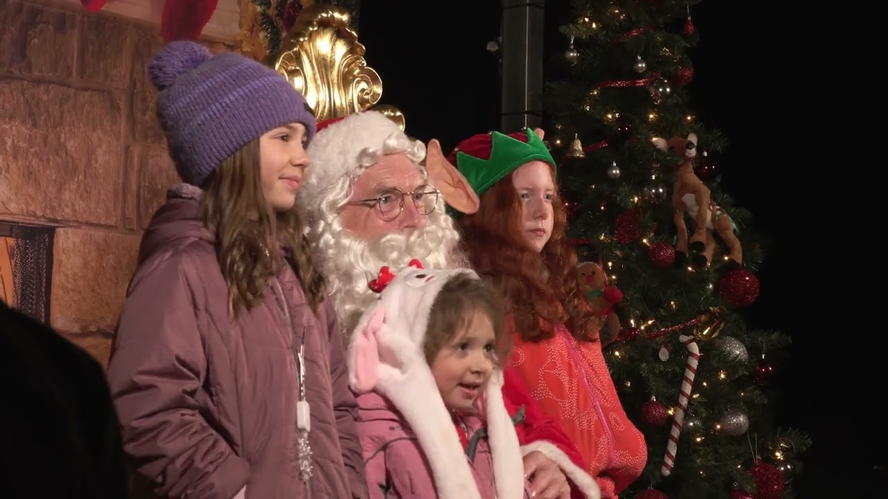 Lake Oswego Christmas Tree Lighting 2025