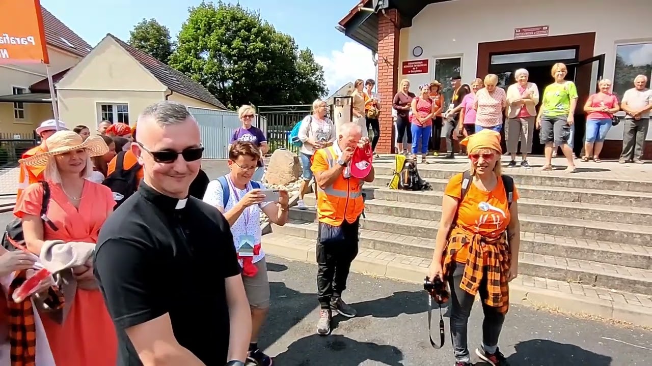 Pielgrzymi z Bolesławca i Zgorzelca idą na Jasną Górę.
