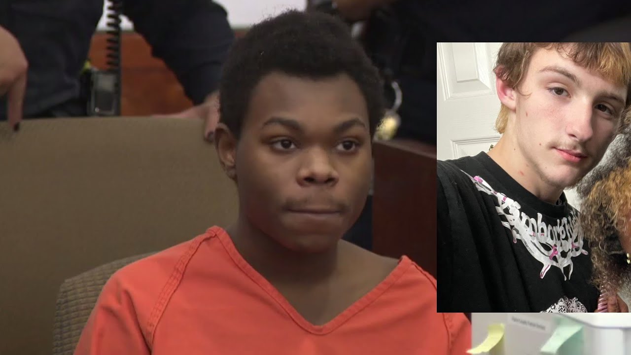 Baytown high school stabbing suspect licked fingers, smiled after alleged murder, investigator says