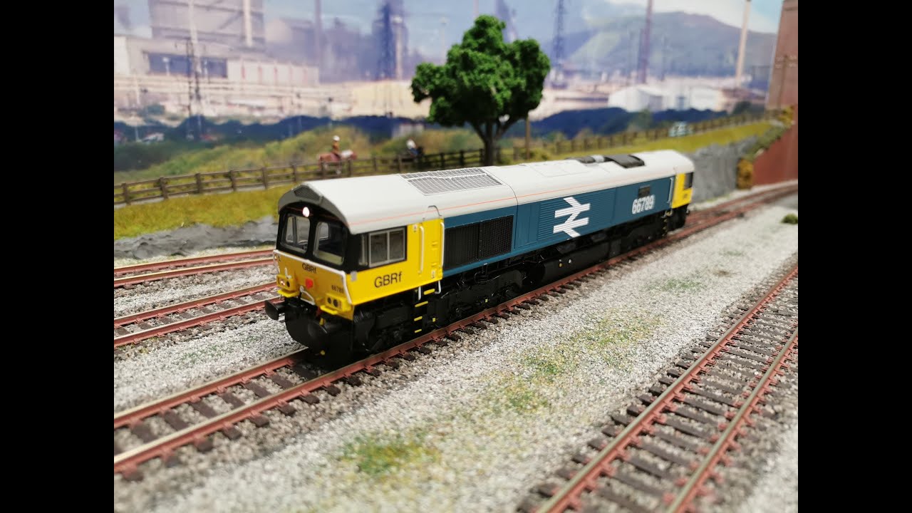 The All New Hattons Class 66 With DCC Sound Review