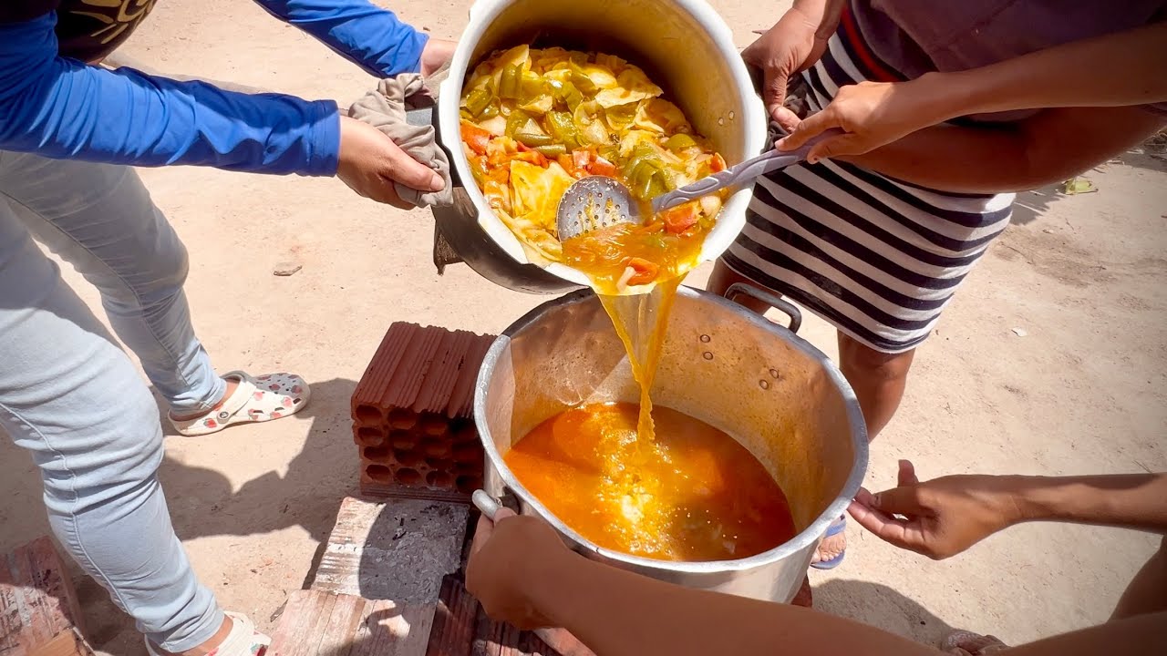 ALMOÇO NA ROÇA, PIRÃO DE CORREDOR,  COMUNIDADE SANHARÓ 