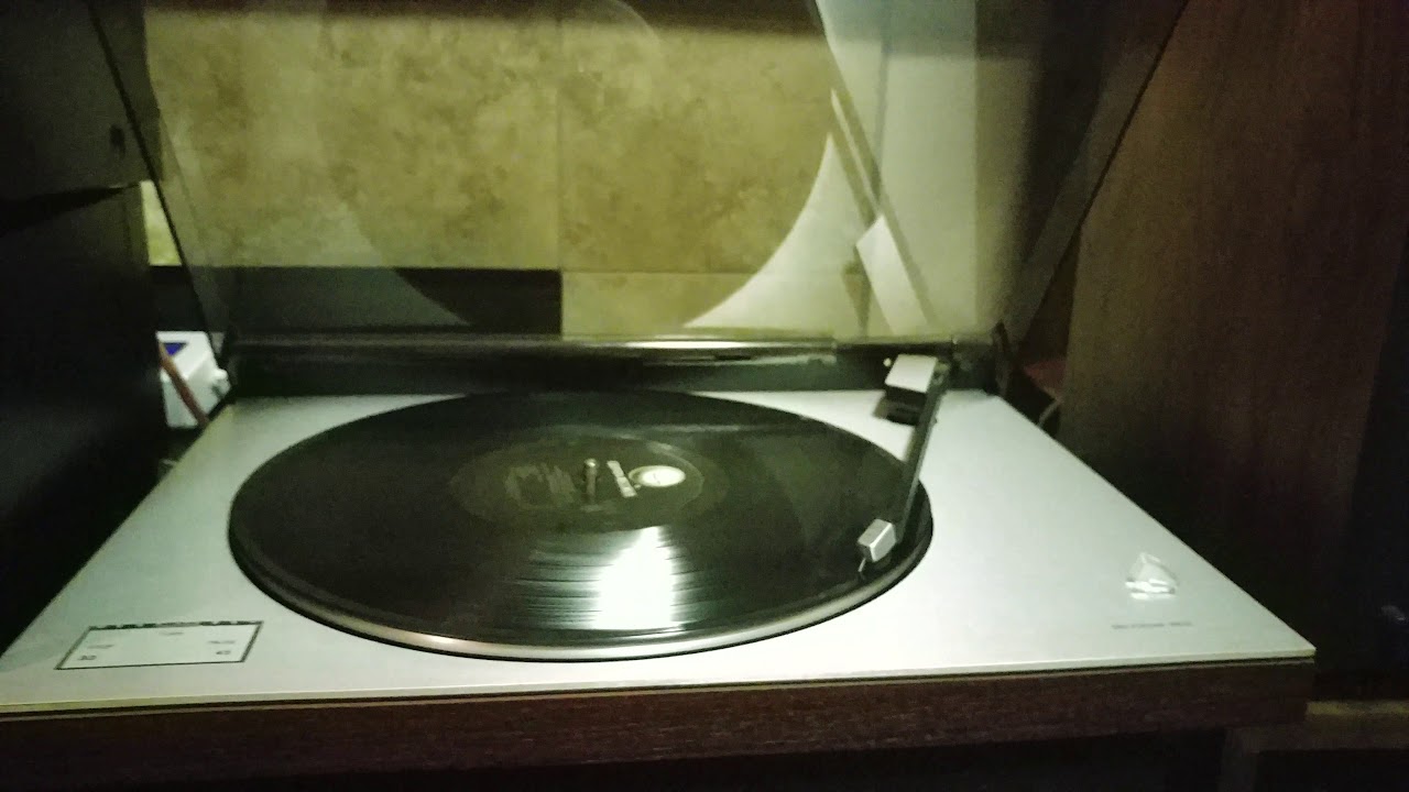 BEOGRAM 2400 Turntable with MMC 3000 Cartridge Bang & Olufsen B&O