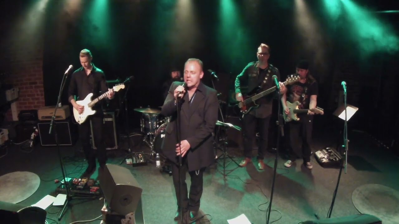 Kalle Kaaja Yhtyeineen - Luotu L&auml;htem&auml;&auml;n   Live@WS-Arena Vaasa 5.10.2019