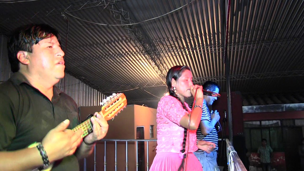 ALBERTO Y EMELY ROCHA EN VIVO TEMA. MIX.SUCREÑITO -AY MI AMORCANDADITO PRO.GREMA CEL.73737385
