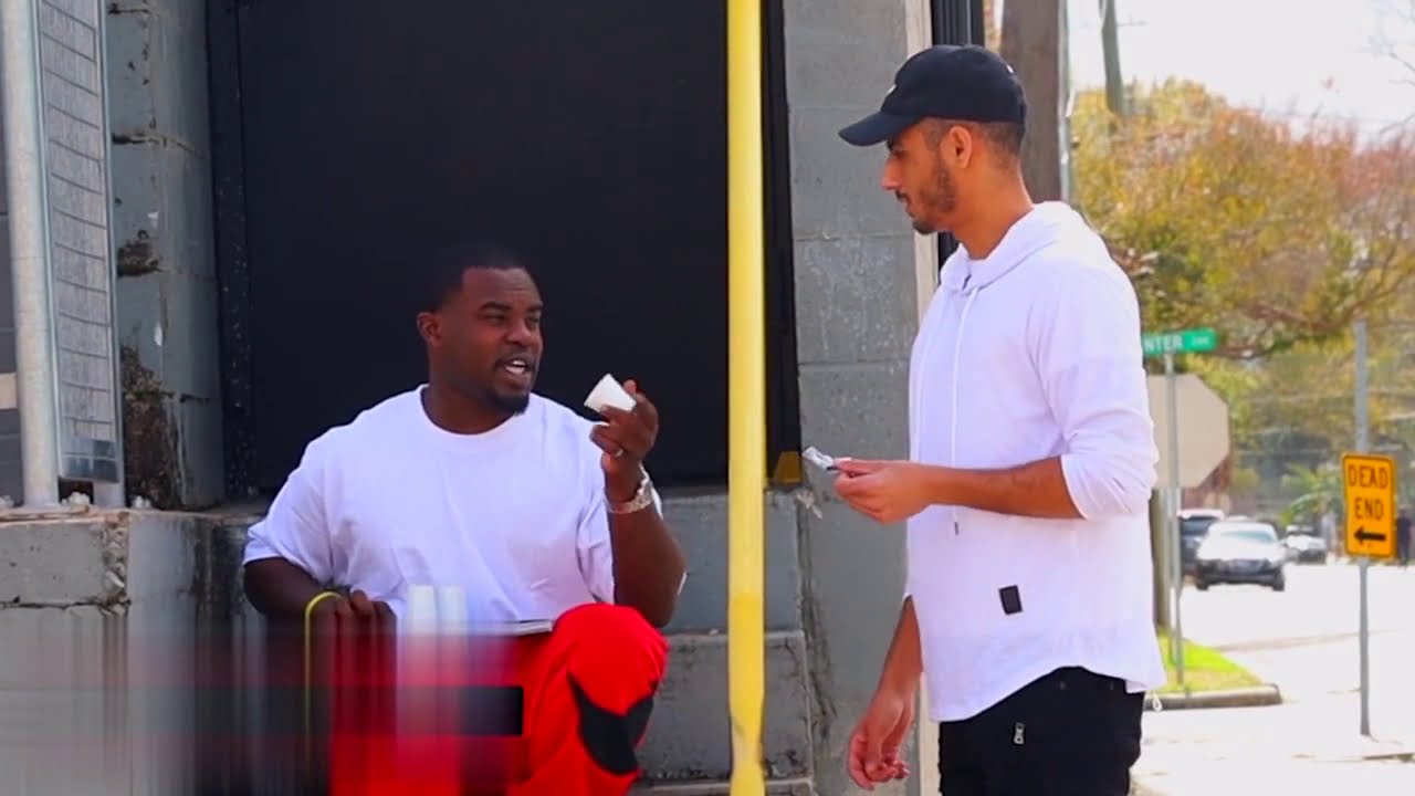 PRANK | Undercover Cop In The Hood Prank！