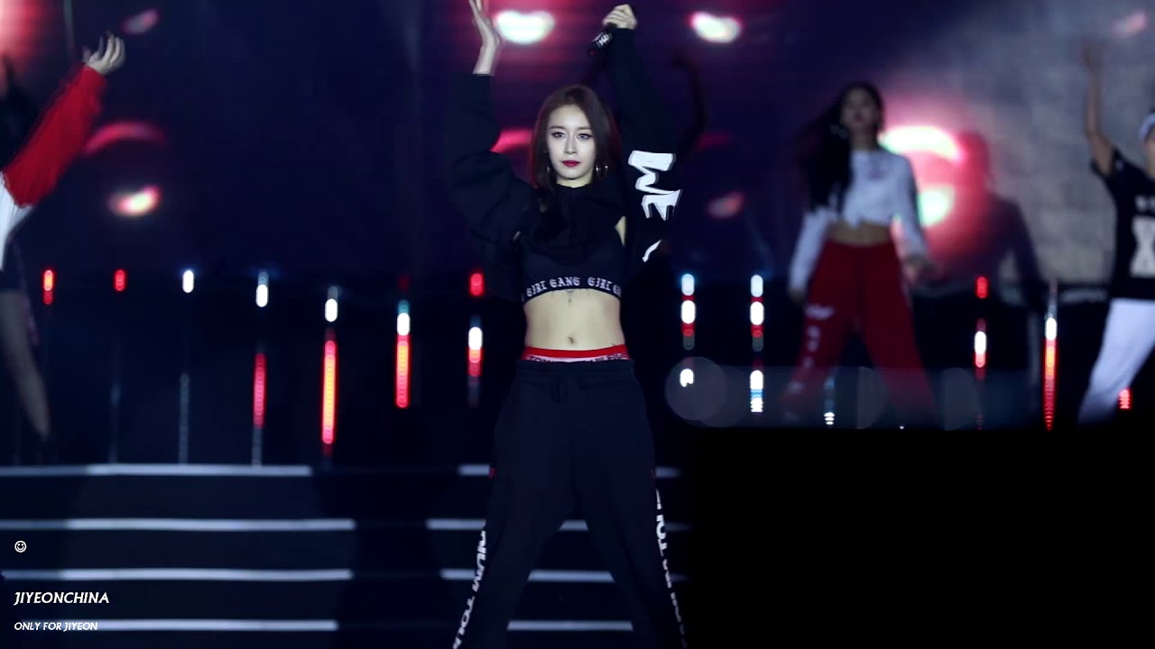 171104 T-ara 티아라 Jiyeon 지연 - THE BADDEST FEMALE 나쁜 기집애 @ T-ara Concert Vietnam