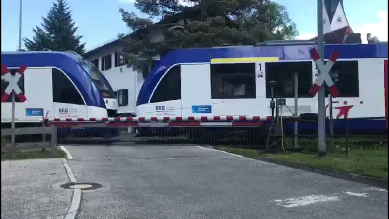 Elektro-mechanischer Bahn&uuml;bergang Miesbach Schlachthofstra&szlig;e