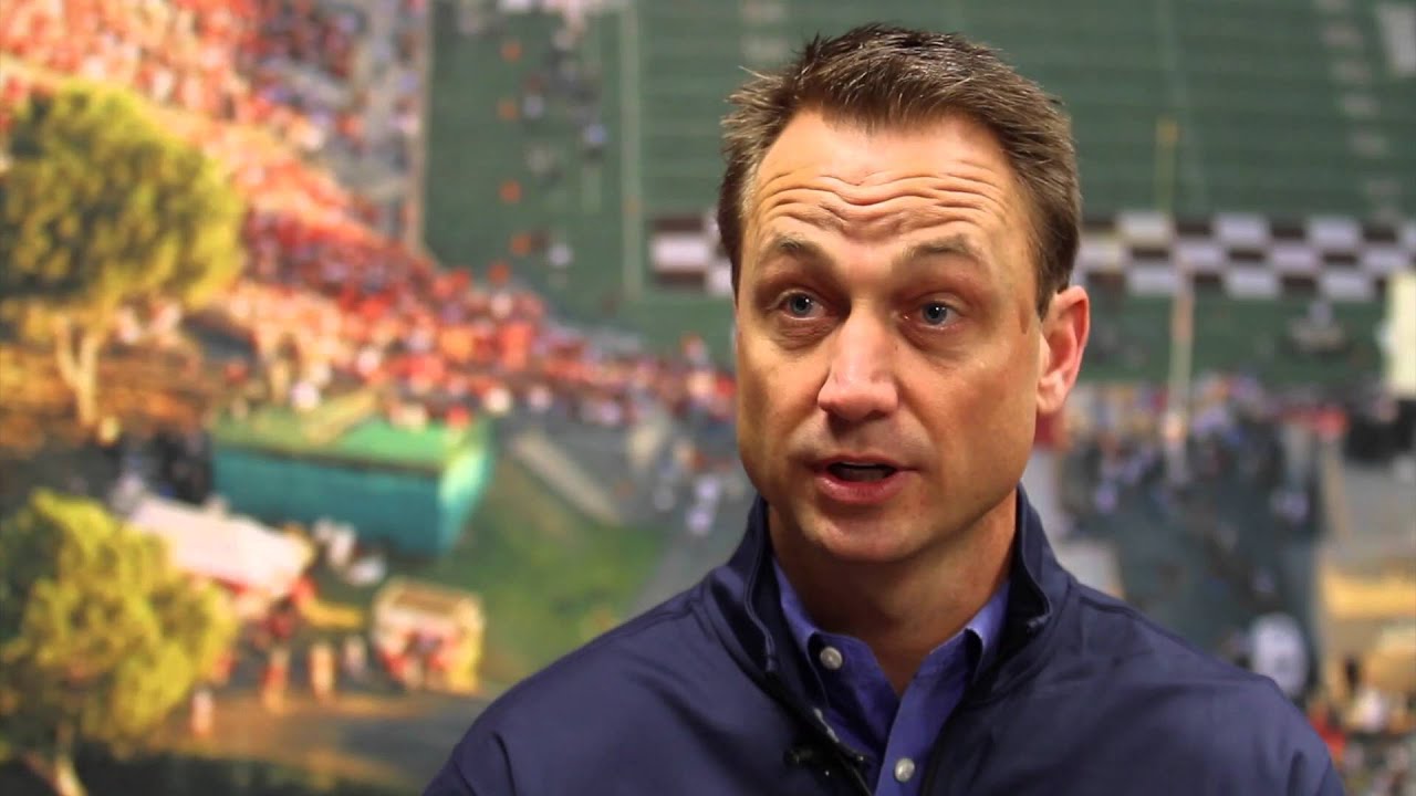 Знакомьтесь с &laquo;Бульдогами&raquo;: Эрик Кисо &mdash; координатор нападения