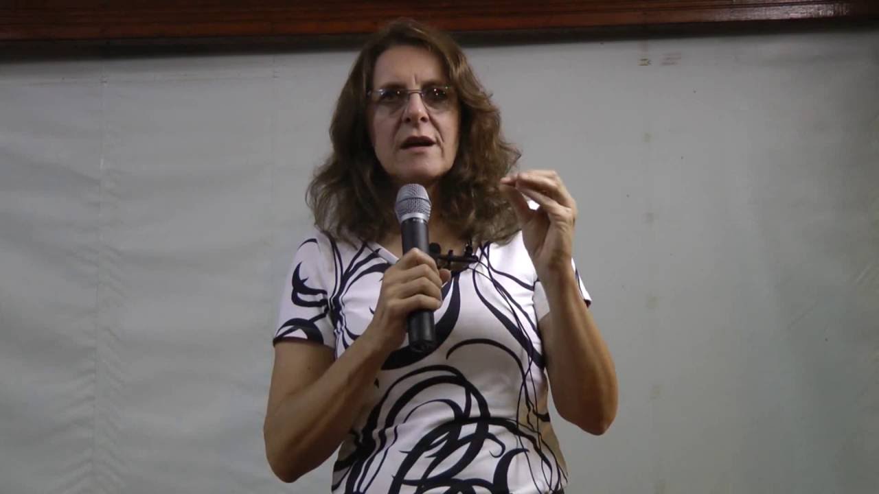 Palestra Jesus, Zaqueu e Leon Tolstoi com Angélica Costa Maia