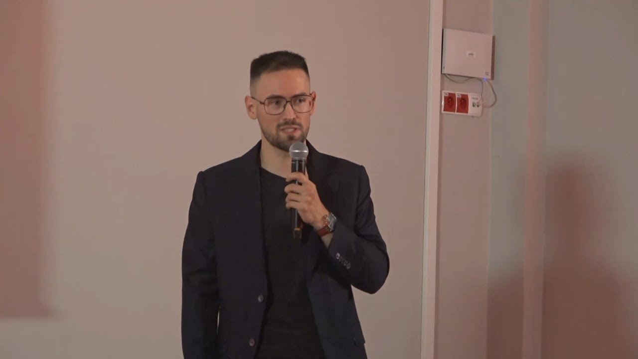 Sztuczna Inteligencja - Czwarta Rewolucja Przemysłowa | Michał Kułaczkowski | TEDxSopot SWPS
