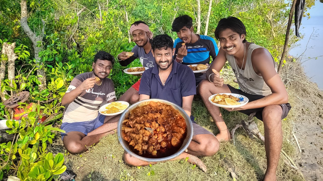 সুন্দরবন নদীতে হাতসুতের সাথে সাথে প্রথমবার লুচি মাংস দিয়ে পিকনিক!!!
