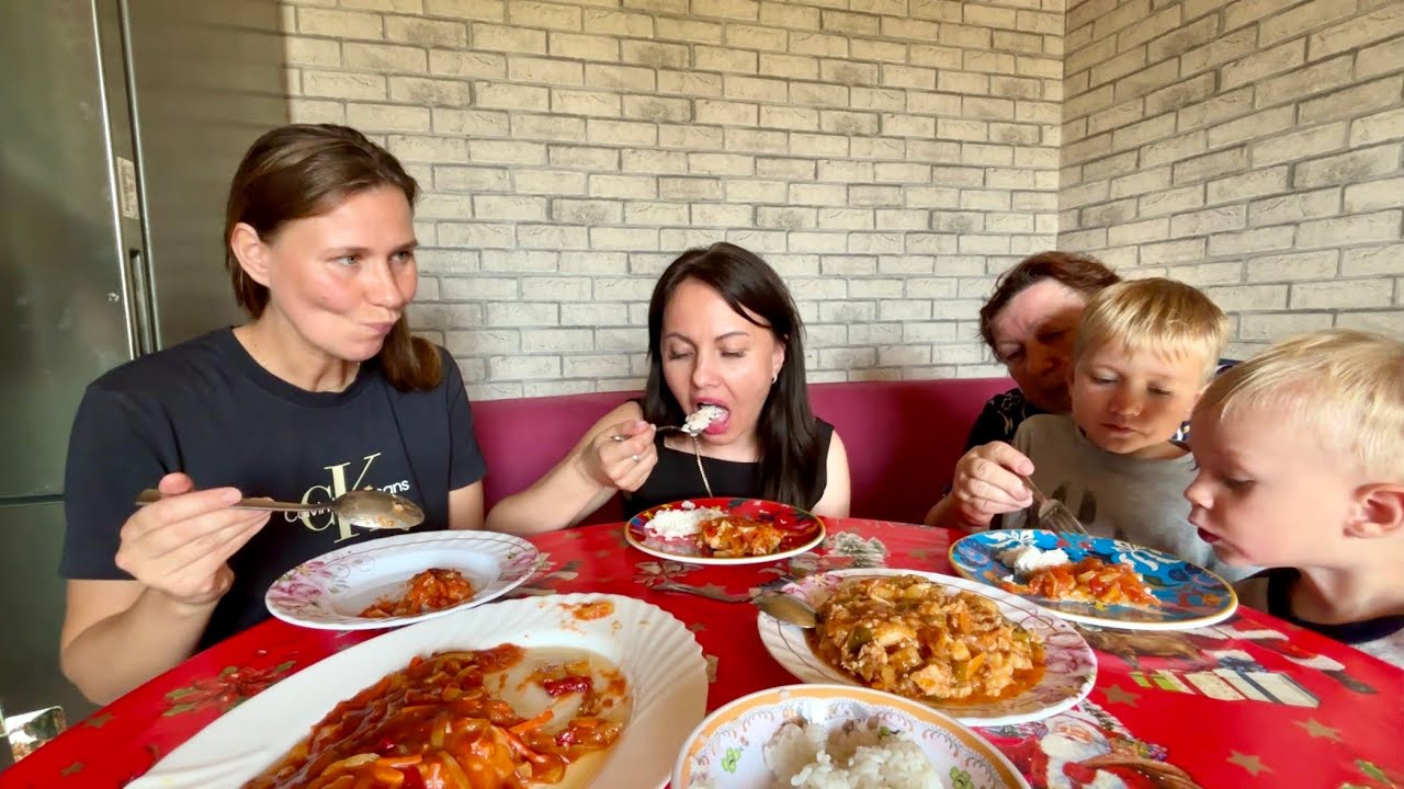 I AMAZE MY RUSSIAN RELATIVES BY COOKING FILIPINO DISHES