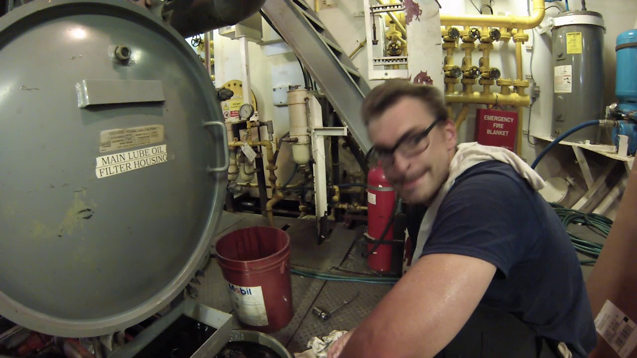 EMD 710 filter change
