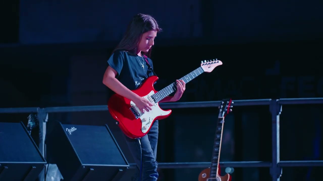 05. Fame - Soundtrack Live