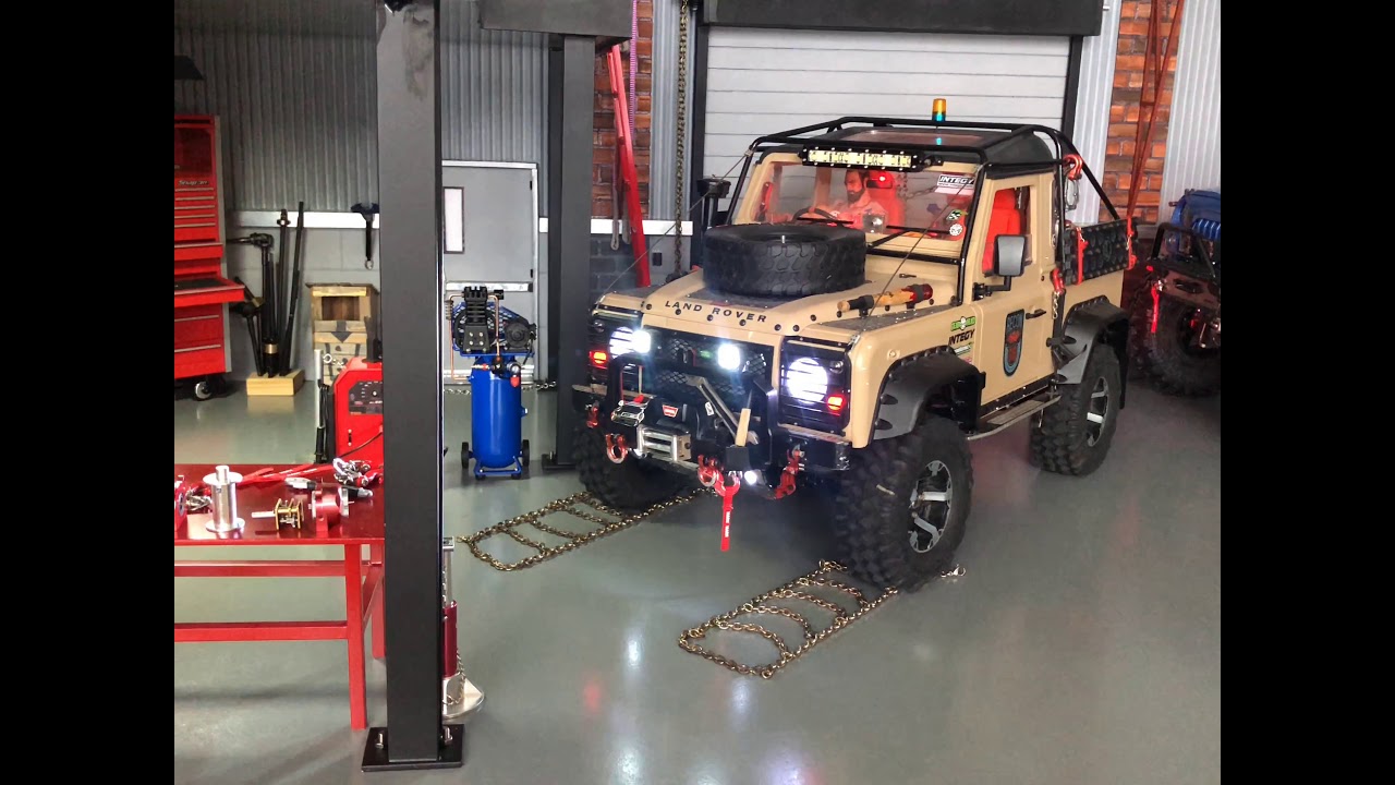Rc scale garage, rc chains install, Defender D90, 1/10