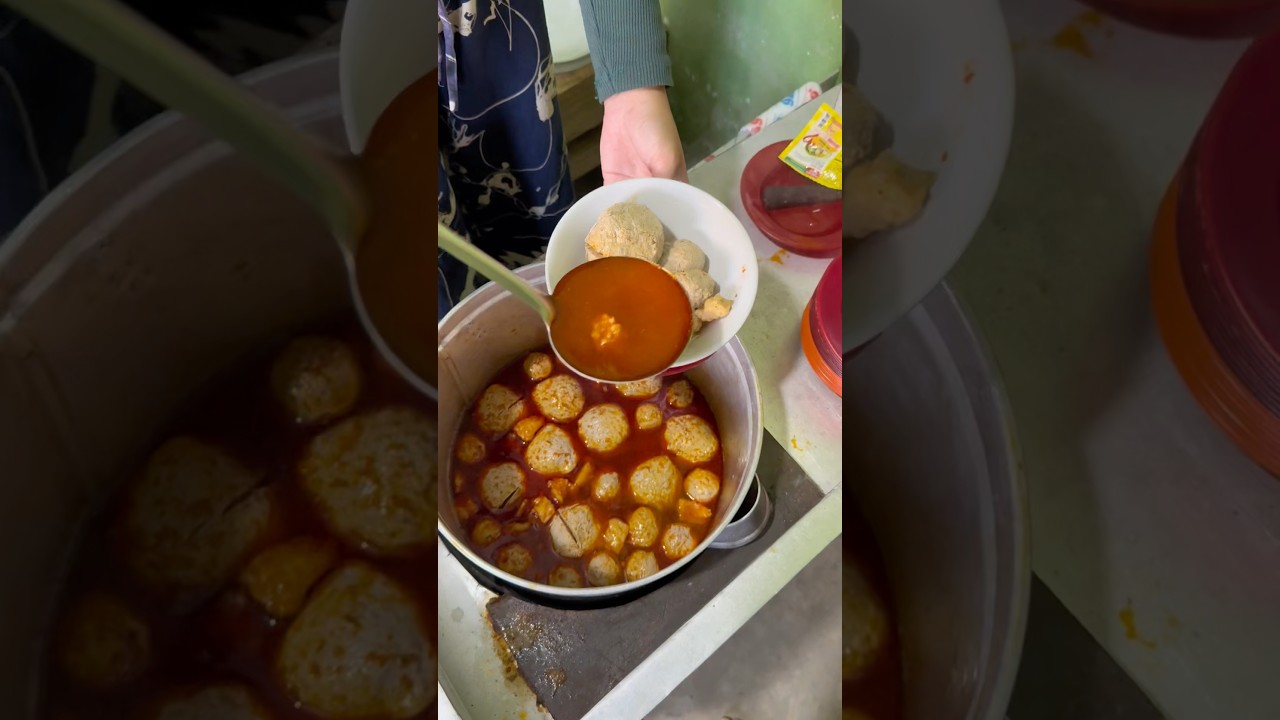 Karena bahan pokok semua naik, kira-kira jajanan di warung kak mel harganya naik gak ya ? #fyp