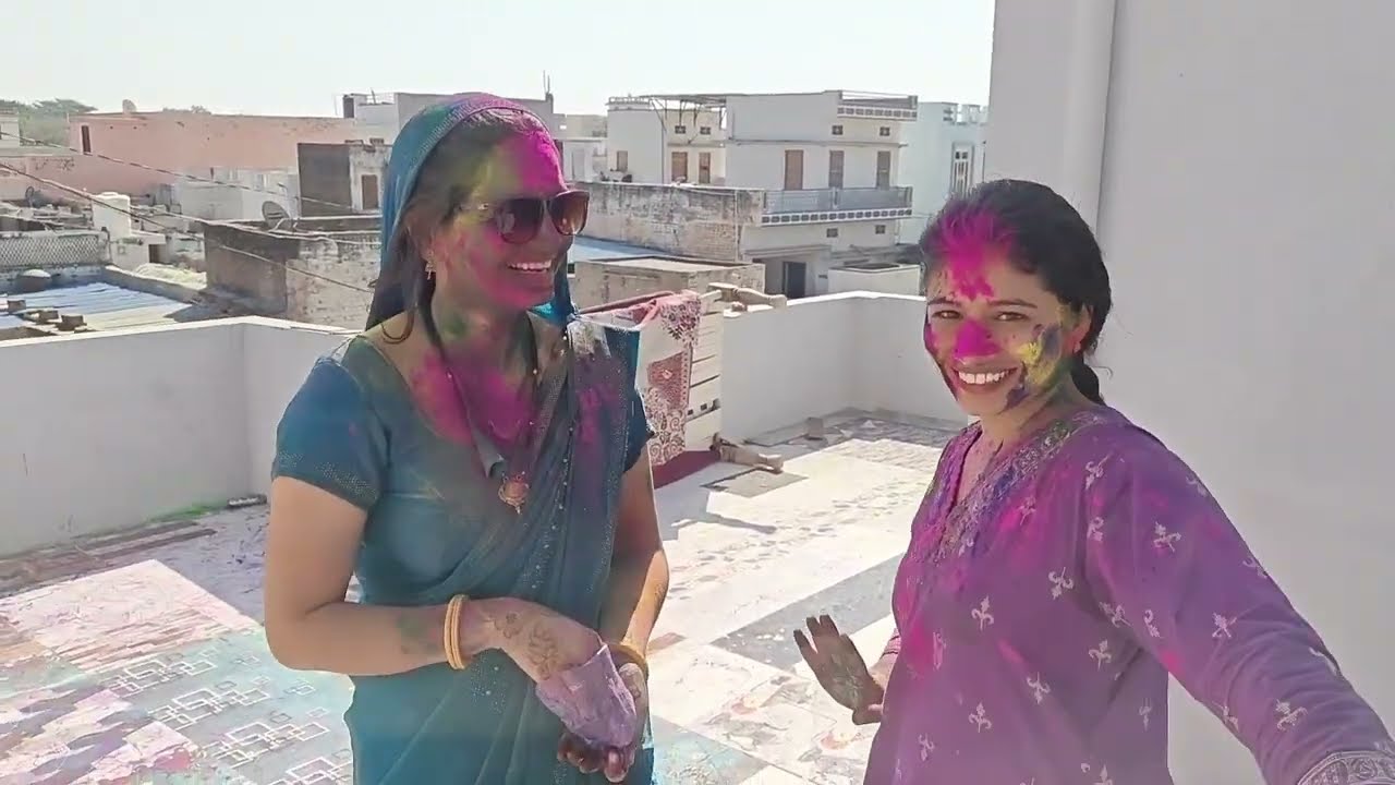 Holi enjoy with family members. घर पर होली मसती..