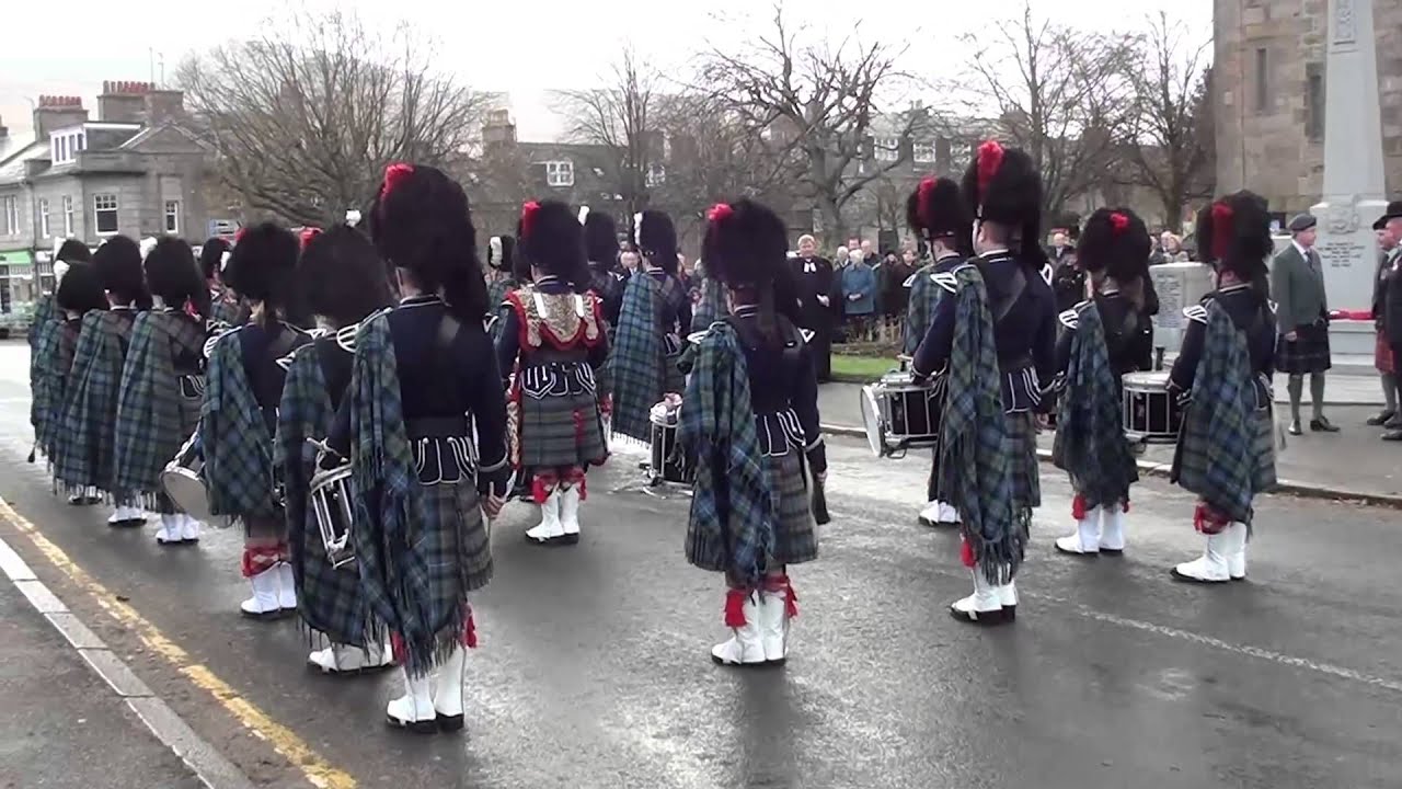 Ballater & District Pipe Band   Remembrance Sunday 2011