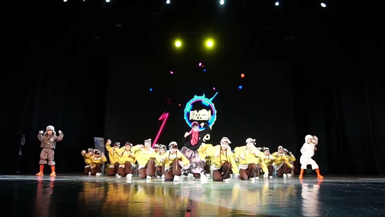 ANANKO DANCE SCHOOL_жили у бабуси_Ананько Наталья