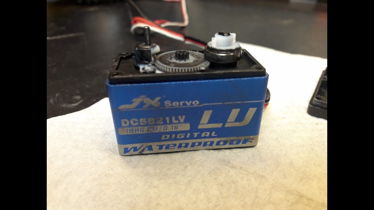 Servo JX DC5821LV.  Год использования.
