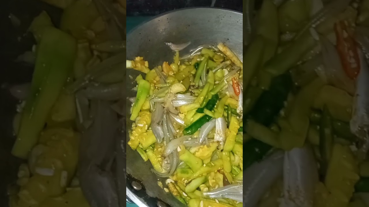 ঝিঙ্গা দিয়ে ছোট মাছ চচ্চড়ি l