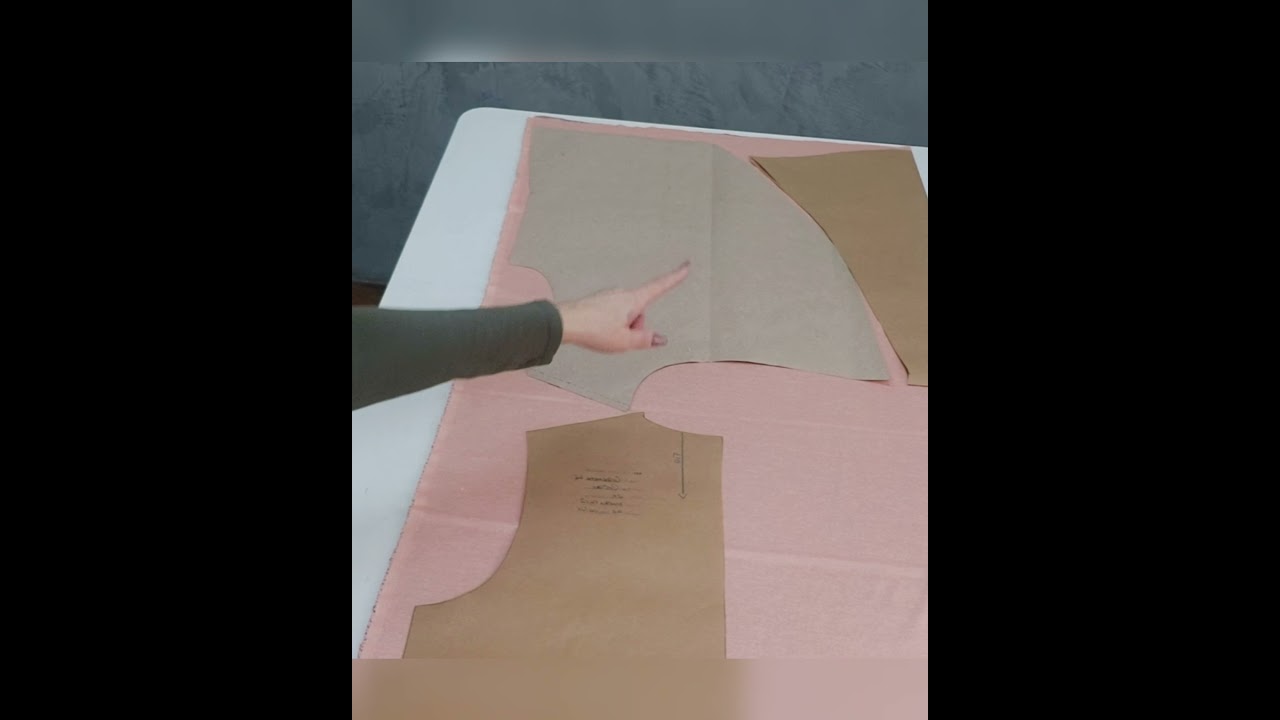 CACHEMERE | RISCO E CORTE - V&Iacute;DEO 3/4.