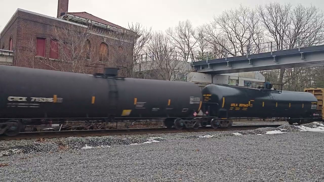 CSX M426 Freight Train Clinton MA 