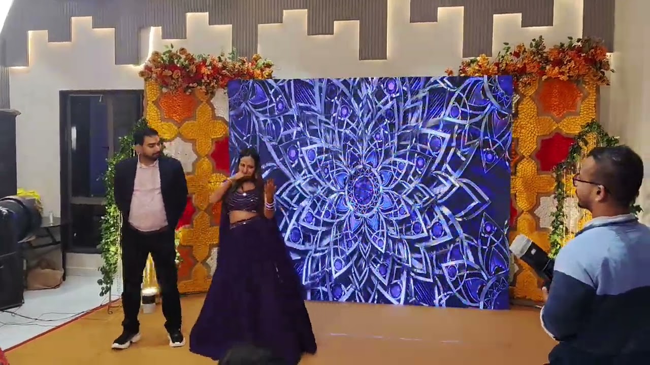 Couple dance # kalitharsong #kalikaligaadimeghumade #marwarisong #coupledance #love #like #subscribe