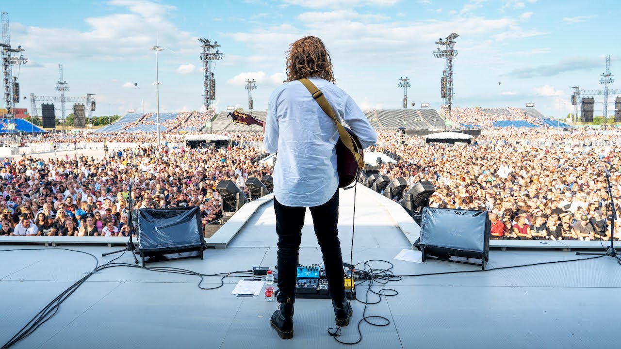 Josh Savage - Opening for Robbie Williams (Live at Messe M&uuml;nchen)
