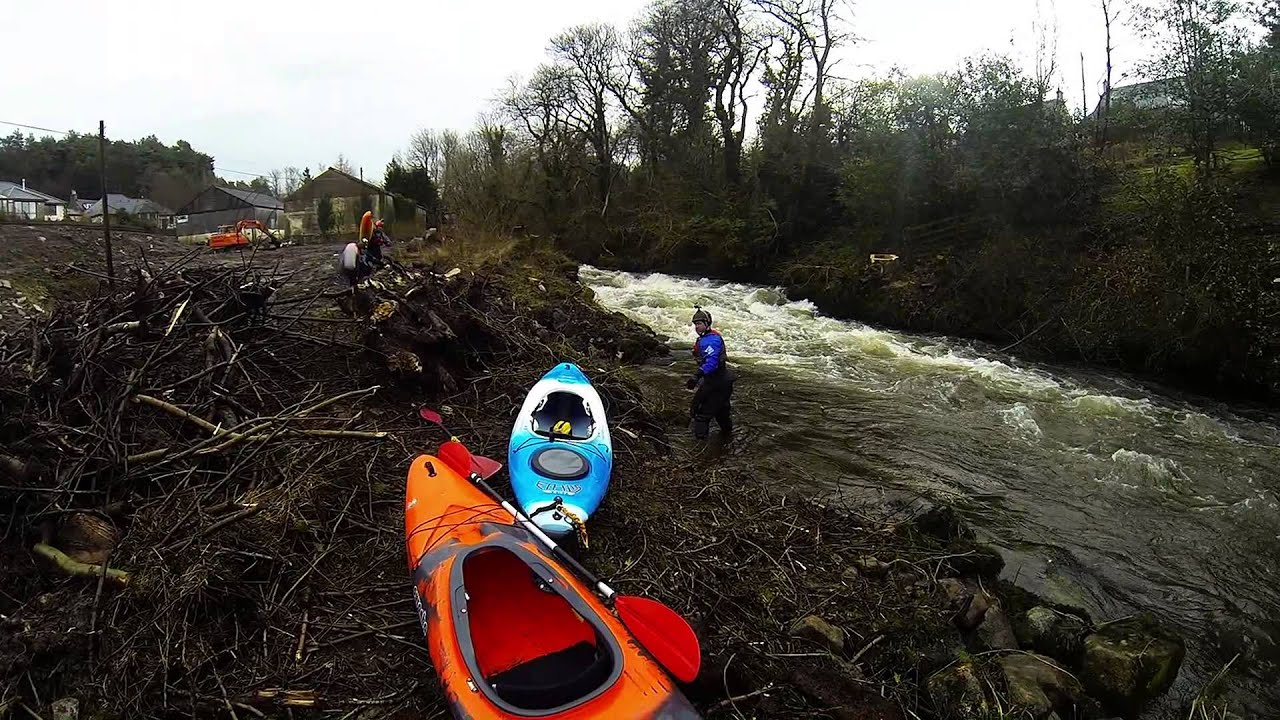 White water Kayaking  When It goes seriously wrong but you do it rite 9th Feb 2014 Dalbeattie River