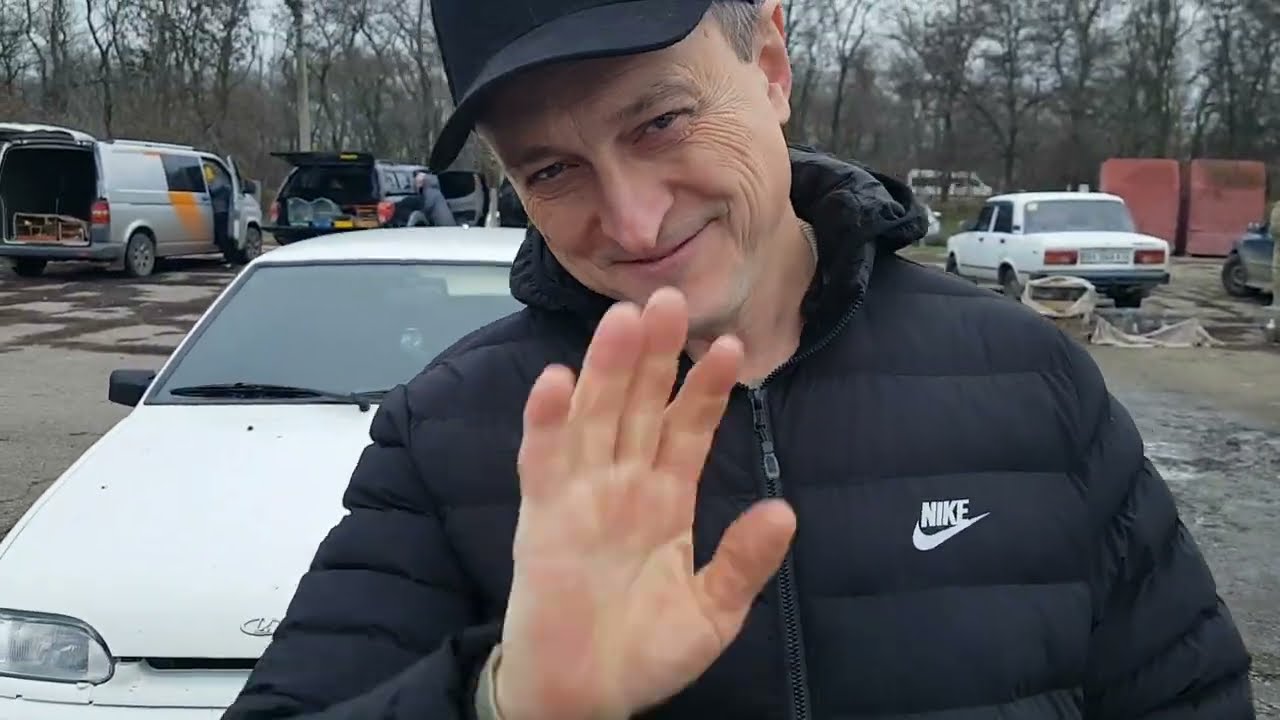 06.12.25г. Ч-2 г. Кропивницкий. Ярмарка голубей и др. домашних животных