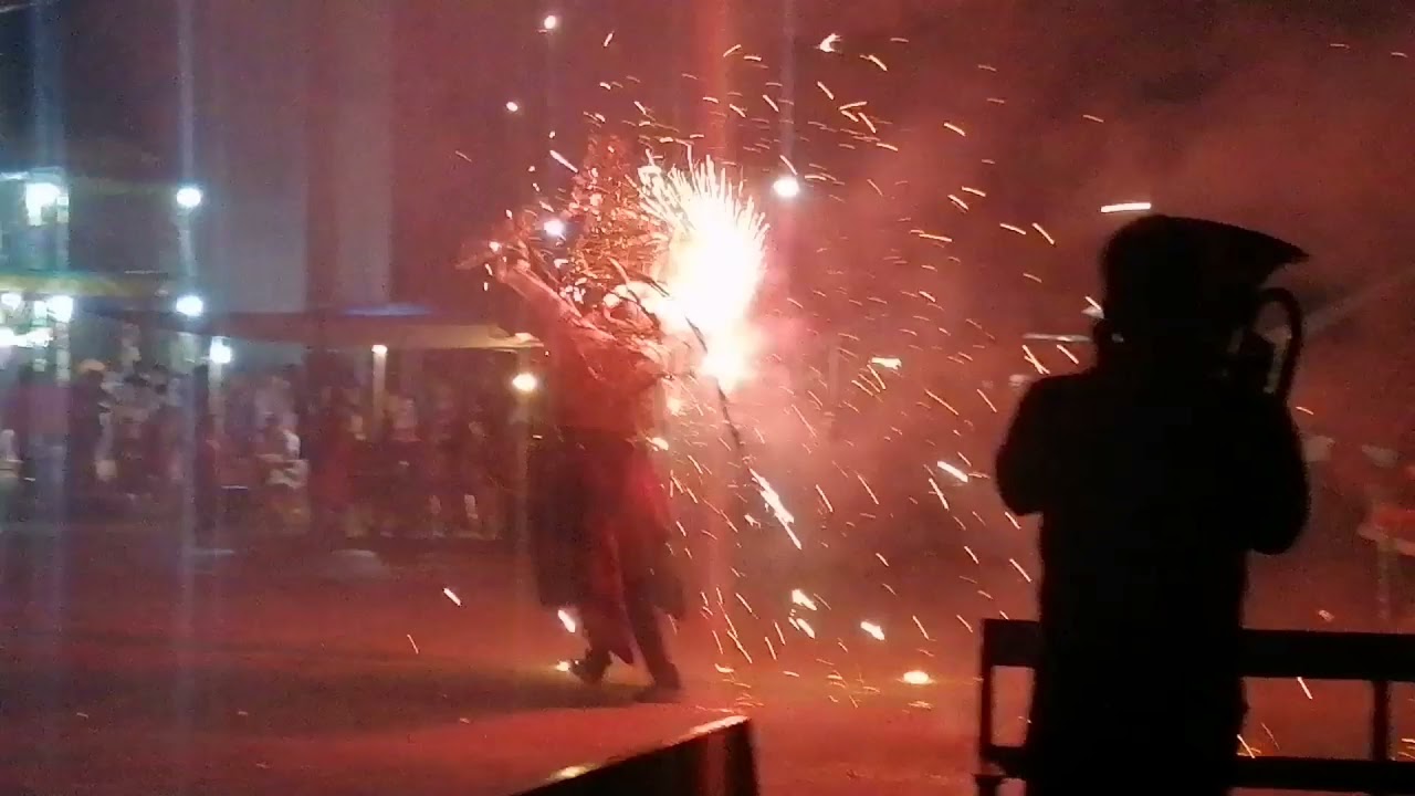 BANDA DE VIENTO IXTAJKUAUITL, QUEMA DE TORITO TLACUAPAN HUAUTLA HGO.