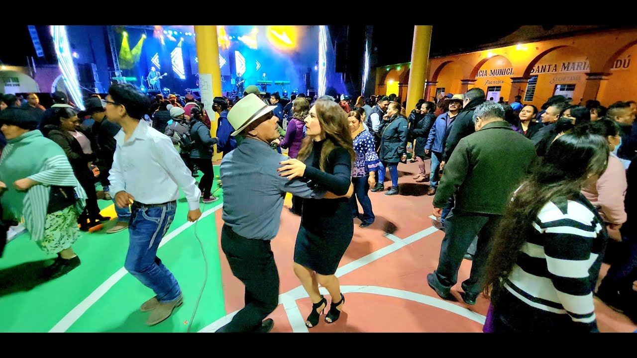 Los caminantes y su espectacular baile en santa maría tindu, fiesta anual, región mixteca de oaxaca