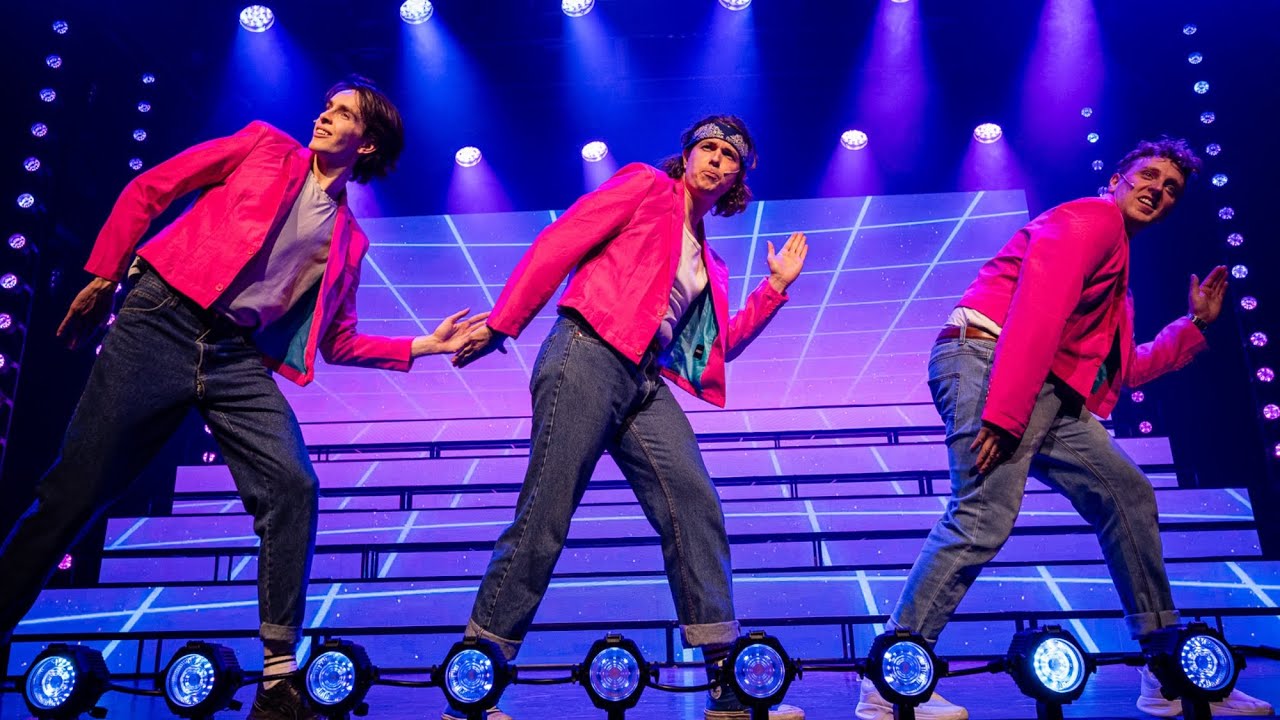 Øve os på hinanden [VI MALER BYEN RØD: THE MUSICAL – Musicalteatret 2024]