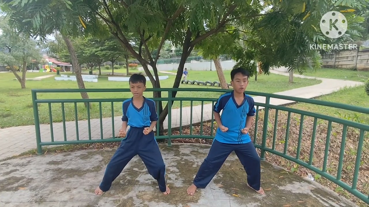 Tugas PLBJ Maen Pukul Jurus 3 & 4 ( Atharguna HWidjaya & Akhmad Kholilurohman) kelas 5 A