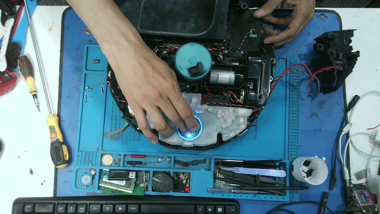 ¿ Cómo cambiar el motor aspiración de un Cecotec Conga 6090 Ultra ?