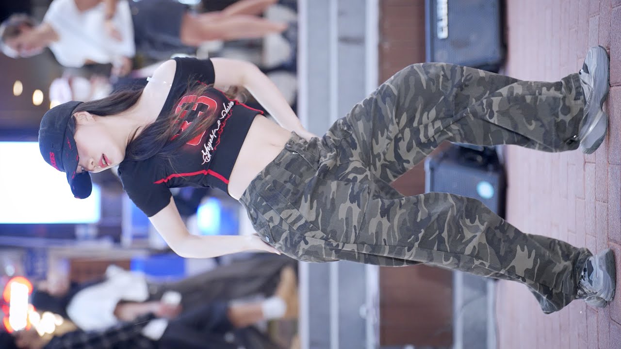 BEBE | STAYC - 댄스팀 AON1 연혜 홍대버스킹 chulwoo V 직캠(Fancam)