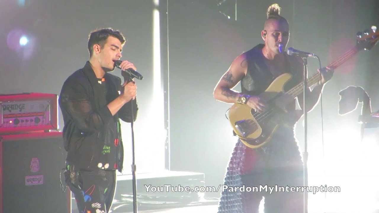 DNCE- Jinx. Revival Tour Boston 05/28/16