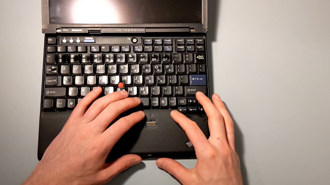 Thinkpad x61s overview.