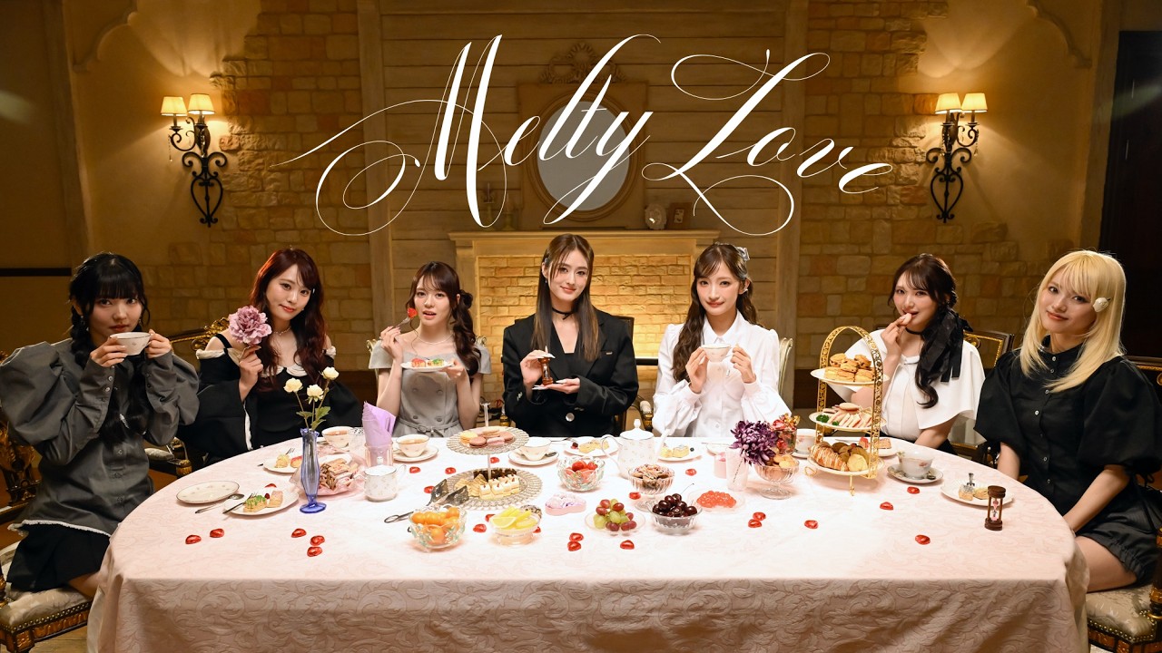 Girls² / Melty Love (Music Video)