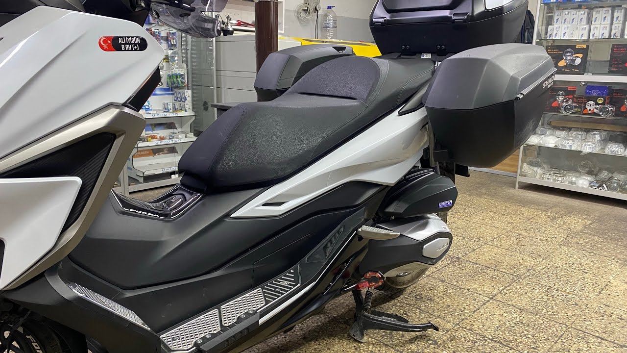 HONDA FORZA 250  VE ADV 350 İÇİN YAN ÇANTA DEMİRİ