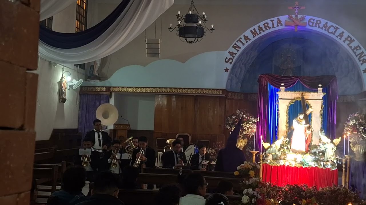 Solemne homenaje al Nazareno de la Misericordia en zona 6. Marchas fúnebres de fe y tradición sacra.