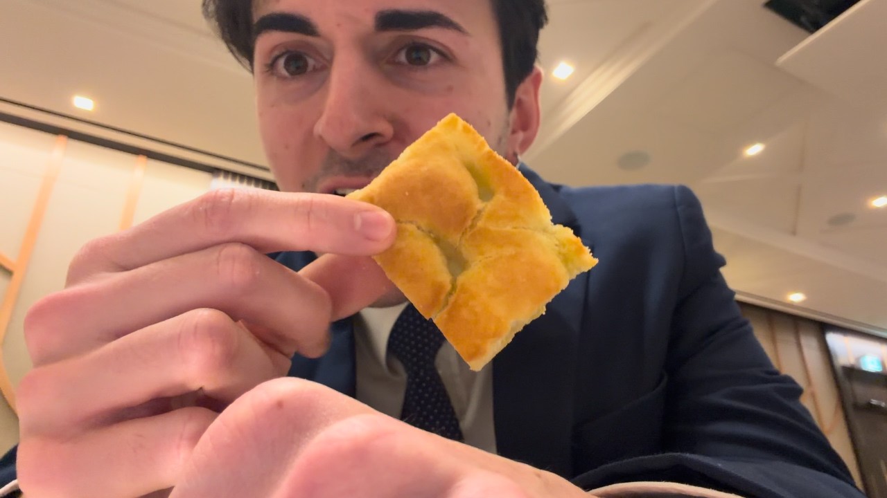 A Genova per... mangiare la Focaccia vlog#8