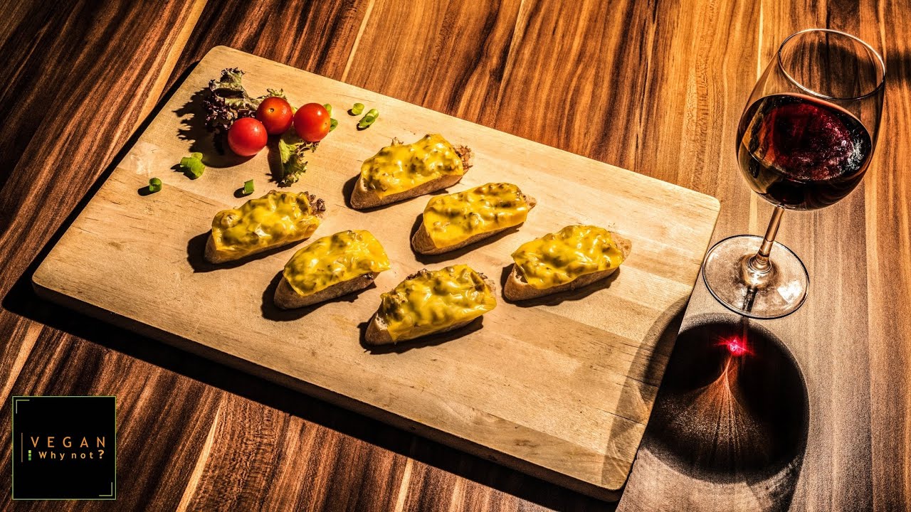 Zapiekanki / Überbackene Baguette mit Champignons & „Käse